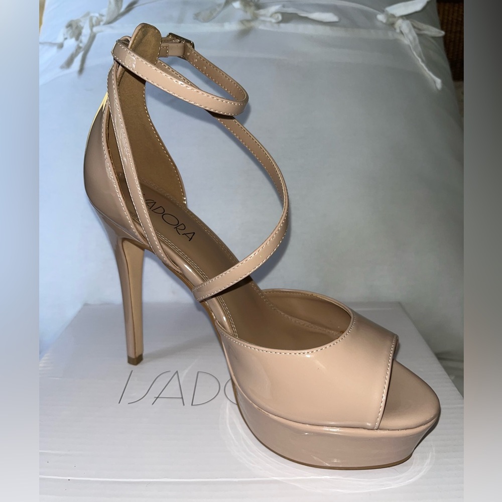 As new!! ISADORA platform nude heels. - Picture 10 of 14